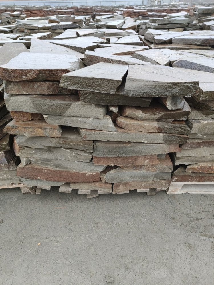 Плитняк песчаник серо-зелёный для мощения 60-65 мм купить в Зеленограду