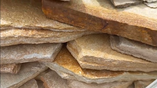 Плитняк златолит жёлтый золотистый для отмостки купить в Зеленограду