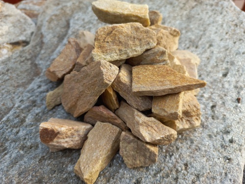 Златолит жёлтый декоративная каменная крошка купить в Зеленограду