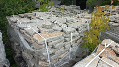 Гранитный плитняк галтованный для парковки купить в Зеленограду