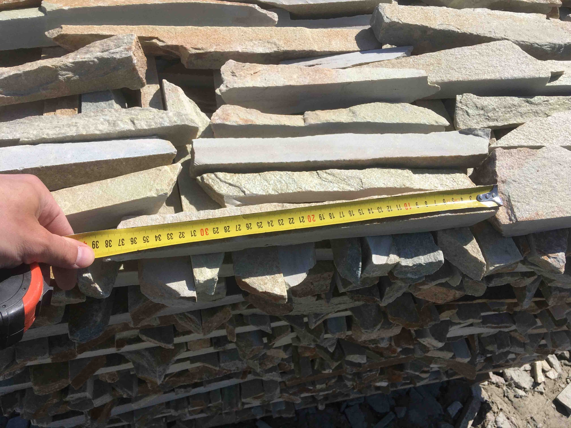 Горбушка златолит золотистый для облицовки купить в Зеленограду