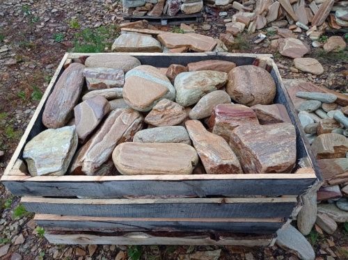 Златолит жёлтый, жёлто-зелёный глыбки и валуны для ланшафтного дизайна купить в Зеленограду